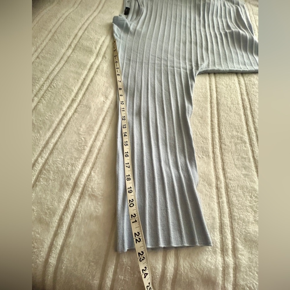 Tahari blue Ribbed Knit Top Long Sleeves Sz M​ - Picture 11 of 13